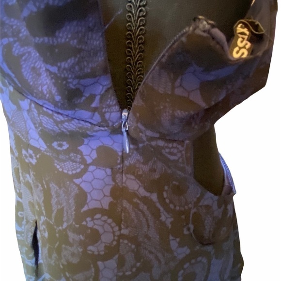 NWT Cute Express Mini Dress. Size 12. - Picture 10 of 12